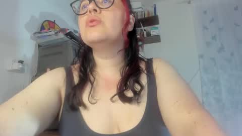 Snapshot of violettasexycam chatting on December 2024 04:27:02 AM violetafetish online show from December 2024 04:27:02 AM