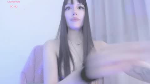 Violett online show from October 2025 05:32:02 AM