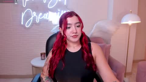 Violett Castel online show from February 2025 07:38:01 PM