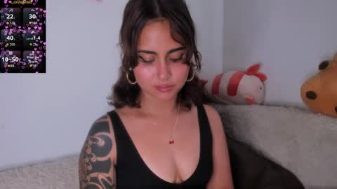 Violette  online show from September 2025 10:09:02 PM