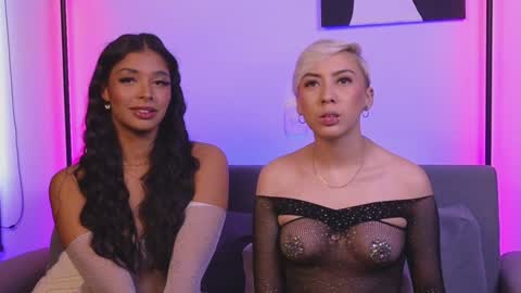 Violet online show from December 2024 10:28:01 PM