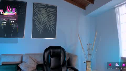 Violett  online show from October 2025 06:35:02 PM