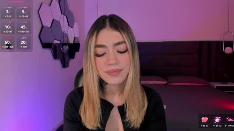 Violett  online show from February 2026 06:44:01 PM