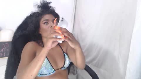 violetxia_ online show from February 2026 04:06:01 AM