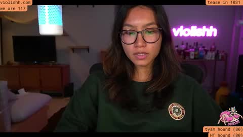 follow me on twitter violishh and ig violishh  online show from October 2025 02:32:01 AM