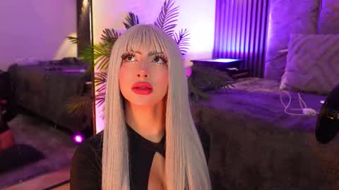 viollettebylyly online show from February 2026 12:37:01 PM