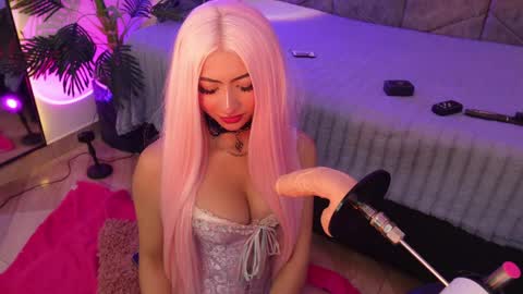 viollettebylyly online show from April 2026 01:30:01 PM