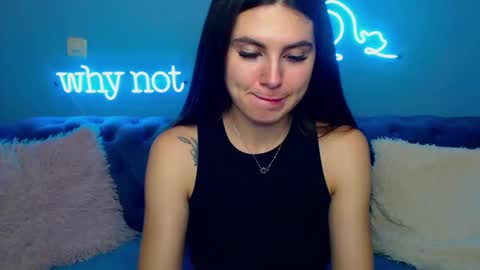viollinalv online show from December 2024 08:59:01 AM