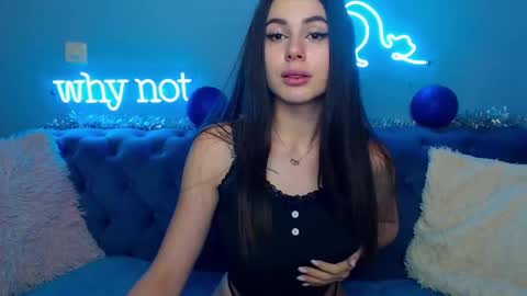 viollinalv online show from December 2024 10:41:01 AM