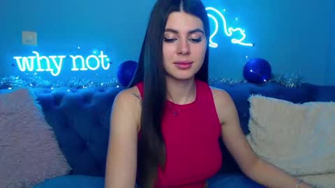 viollinalv online show from December 2024 02:53:01 PM