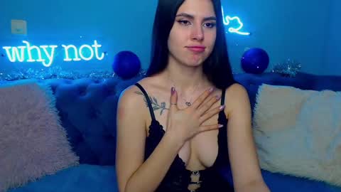 viollinalv online show from December 2024 08:50:02 AM