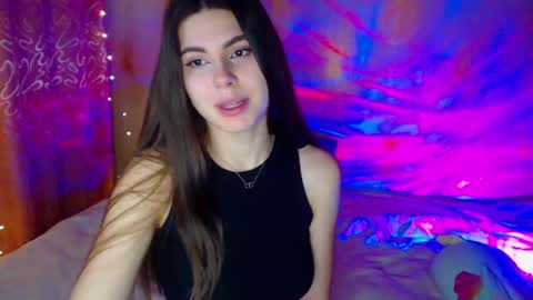 viollinalv online show from January 2025 08:42:01 PM
