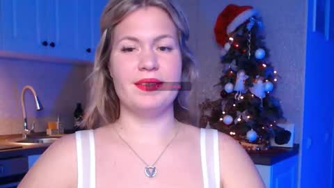 Snapshot of vip_juicy chatting on January 2025 09:02:01 AM VelvettTime online show from January 2025 09:02:01 AM