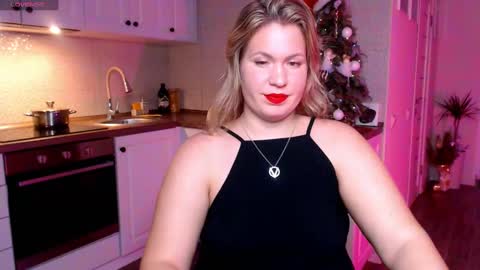 Snapshot of vip_juicy chatting on January 2025 09:26:01 AM VelvettTime online show from January 2025 09:26:01 AM