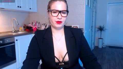 Snapshot of vip_juicy chatting on February 2025 09:16:01 AM VelvettTime online show from February 2025 09:16:01 AM