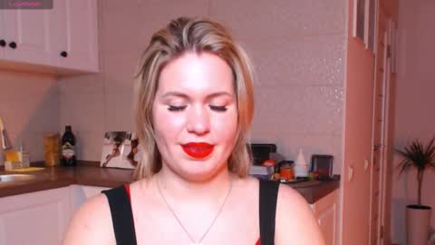 Snapshot of vip_juicy chatting on February 2025 02:35:02 PM VelvettTime online show from February 2025 02:35:02 PM
