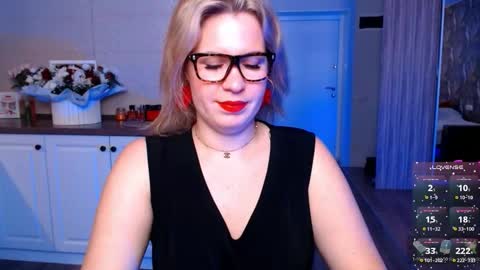 Snapshot of vip_juicy chatting on September 2025 08:58:02 AM VelvettTime online show from September 2025 08:58:02 AM