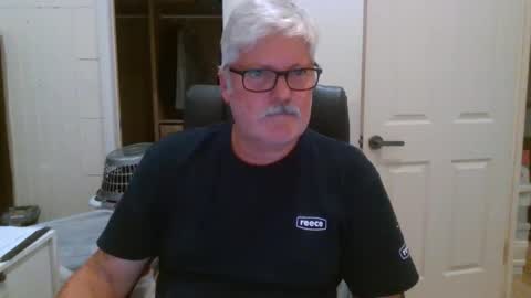 viper654321 online show from January 2026 07:44:01 AM