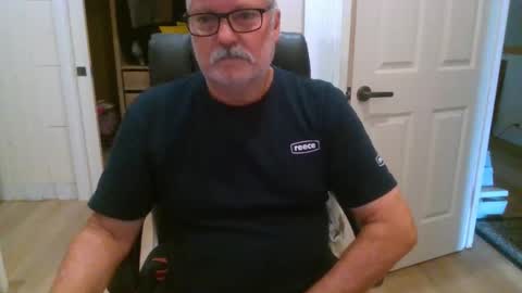 viper654321 online show from February 2026 11:23:01 PM