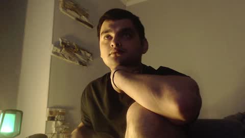 Snapshot of virgil____ chatting on December 2024 08:05:01 AM virgil____ online show from December 2024 08:05:01 AM