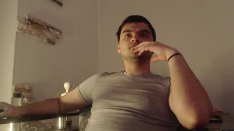 Snapshot of virgil____ chatting on December 2024 10:30:01 PM virgil____ online show from December 2024 10:30:01 PM