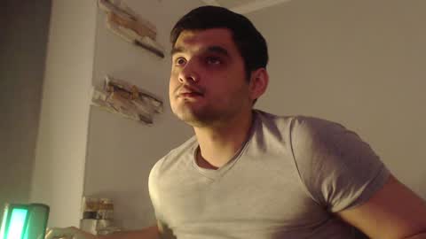 Snapshot of virgil____ chatting on December 2024 01:36:01 AM virgil____ online show from December 2024 01:36:01 AM