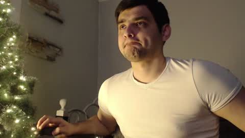 Snapshot of virgil____ chatting on December 2024 11:44:01 AM virgil____ online show from December 2024 11:44:01 AM