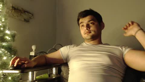 Snapshot of virgil____ chatting on December 2024 01:40:02 AM virgil____ online show from December 2024 01:40:02 AM