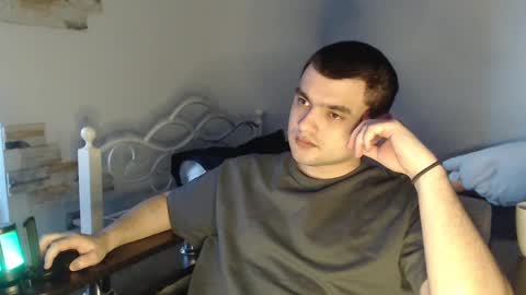 Snapshot of virgil____ chatting on February 2025 04:21:02 AM virgil____ online show from February 2025 04:21:02 AM