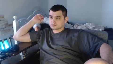 Snapshot of virgil____ chatting on February 2025 12:52:02 PM virgil____ online show from February 2025 12:52:02 PM