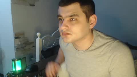 Snapshot of virgil____ chatting on March 2025 07:16:02 PM virgil____ online show from March 2025 07:16:02 PM