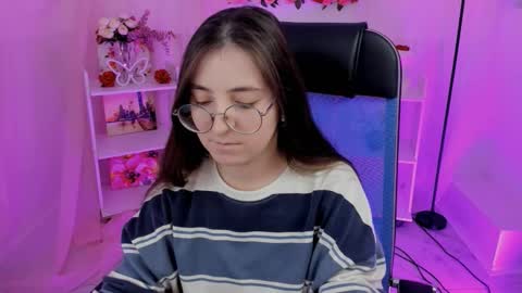 Snapshot of virtualvoyant chatting on September 2025 05:22:01 AM your love online show from September 2025 05:22:01 AM