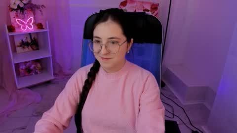 Snapshot of virtualvoyant chatting on November 2025 03:49:02 AM your love online show from November 2025 03:49:02 AM