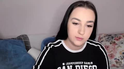 Vitalina online show from December 2024 01:17:01 PM