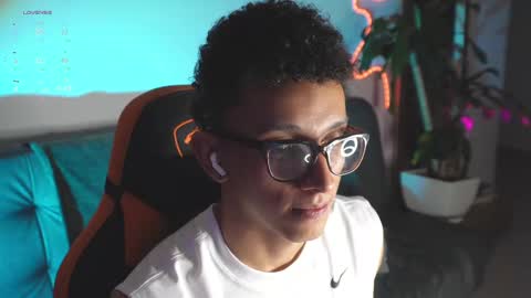 VITO BENZ online show from October 2025 02:44:01 AM