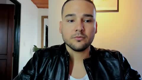 Vito Ferrer online show from January 2025 01:47:02 PM