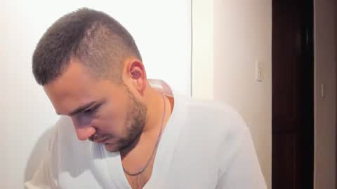 Vito Ferrer online show from March 2025 01:03:02 AM