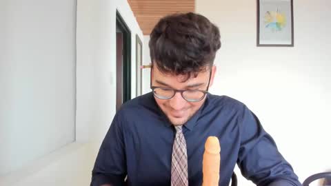 Vito Ferrer online show from October 2025 12:27:02 PM