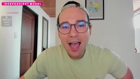 Vito Ferrer online show from March 2026 02:31:02 PM