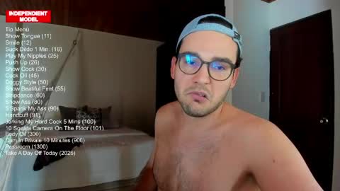 Vito Ferrer online show from April 2026 07:58:02 PM