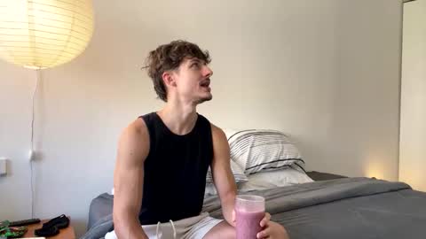 vitoraugustoxxx online show from December 2025 12:32:01 PM