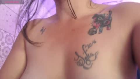 Snapshot of vitoria23_ chatting on March 2025 08:09:02 PM victoria 3 online show from March 2025 08:09:02 PM