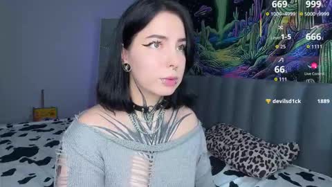 Vivi   online show from October 2025 11:43:02 AM