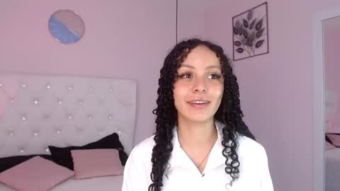 Vivi online show from October 2025 03:27:02 AM