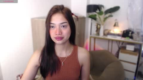 Vivian online show from October 2025 12:36:01 AM