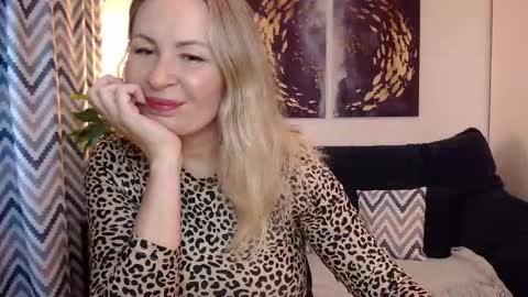 Snapshot of vivian_soul chatting on September 2025 02:27:01 PM Vivian online show from September 2025 02:27:01 PM