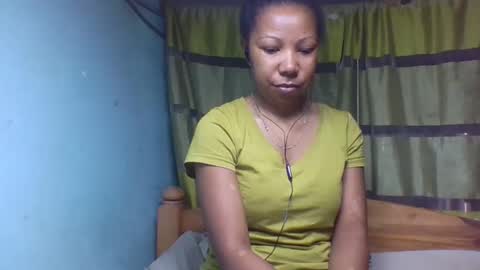 viviane0812 online show from December 2025 04:11:02 AM