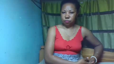 viviane0812 online show from December 2025 06:48:02 PM