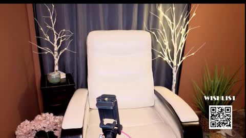 VivianLuxe online show from February 2026 12:51:02 AM