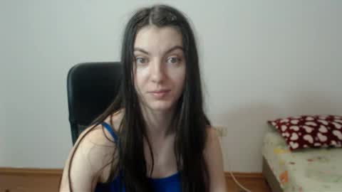 Snapshot of vivianngray chatting on January 2025 05:33:02 PM Vivian Gray online show from January 2025 05:33:02 PM